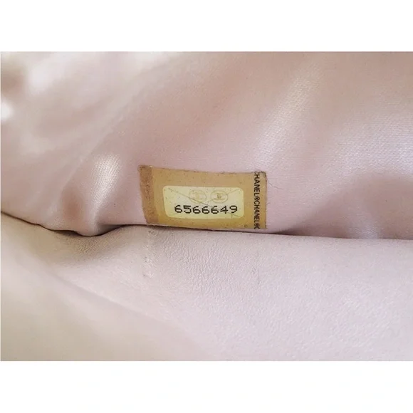 CHANEL Beige Crossbody Bag with Chain Strap - Picture 15 of 16